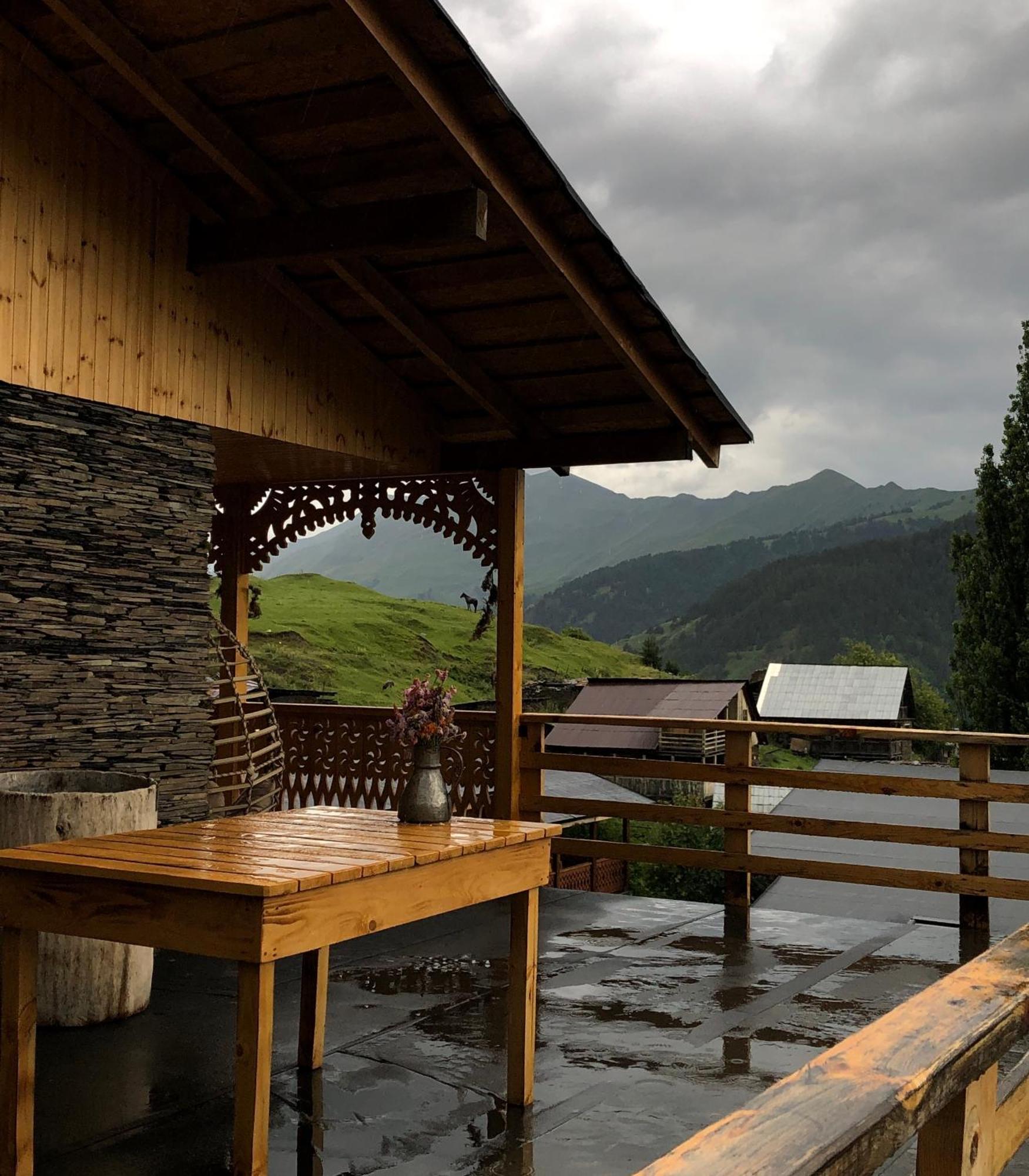 A North Homestay Omalo المظهر الخارجي الصورة